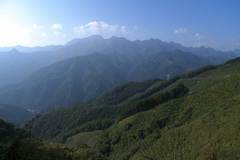 両神山1723.0m の遠望