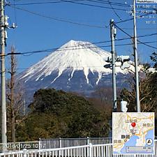 青空で富士山が綺麗ですが、気温は低いです。by ゲストさん
1024x1024(295KB)
