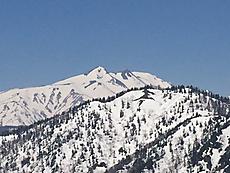 山頂からは白山クッキリ、素晴らしい展望です。by ゲストさん
640x480(112KB)