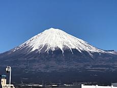 晴天 富士山綺麗です。by ゲストさんiPhoneから送信by ゲストさん
640x480(69KB)