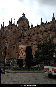 スペインのサラマンカ大聖堂はデカイ街は小さいのだが、.....by ゲストさん
414x640(105KB)